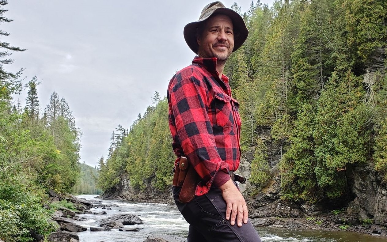 Billy Rioux se cache sur « Le Lot du Diable » | Journal Le Soir
