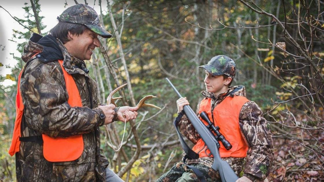 Deux jours pour initier la rel ve la chasse du cerf Journal Le