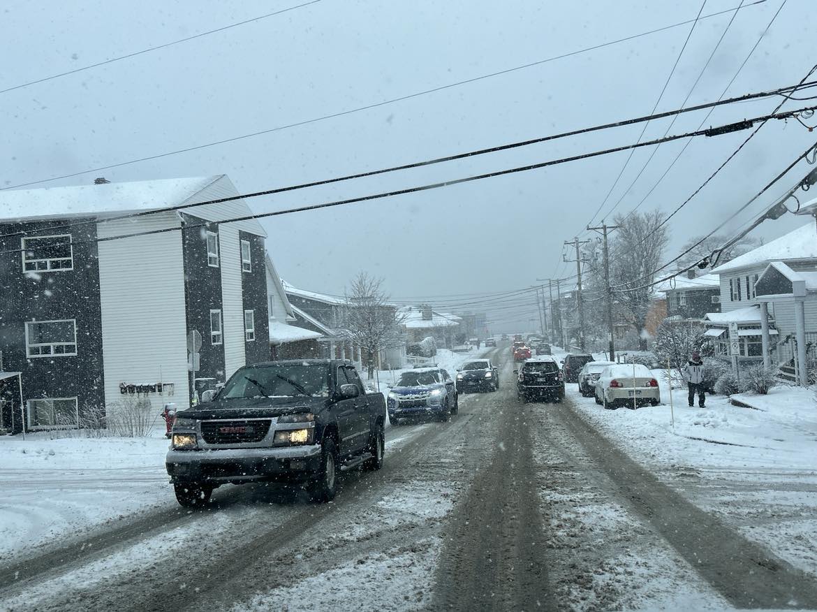 Tempête écoles et routes fermées au BasSaintLaurent Journal Le Soir